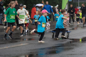 2588_DSC00345_macuti_stadtlauf