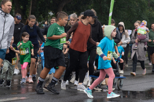 2594_DSC00355_macuti_stadtlauf