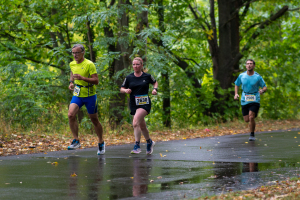 2445_DSC09760_macuti_stadtlauf