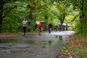 2471_DSC09832_macuti_stadtlauf