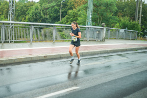 3049_fischermaedchenfilm_stadtlauf