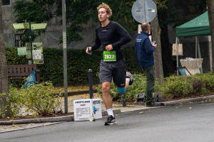 2821_DSC01692_macuti_stadtlauf