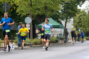 2842_DSC01777_macuti_stadtlauf
