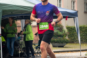 2844_DSC01785_macuti_stadtlauf