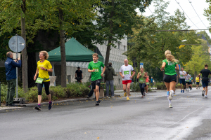 2865_DSC01880_macuti_stadtlauf