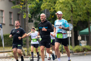 2917_DSC02139_macuti_stadtlauf