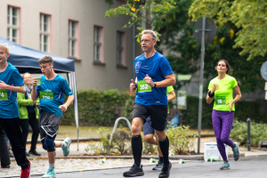 2925_DSC02172_macuti_stadtlauf