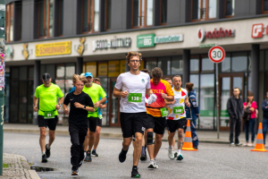 2966_DSC02369_macuti_stadtlauf