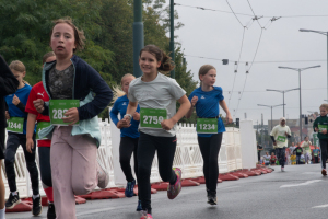 2700_DSC01007_macuti_stadtlauf