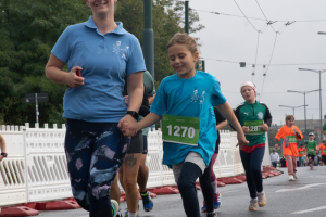 2716_DSC01145_macuti_stadtlauf