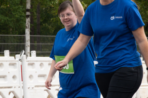 2735_DSC01270_macuti_stadtlauf
