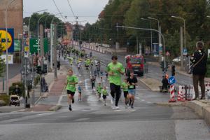 2737_DSC01306_macuti_stadtlauf