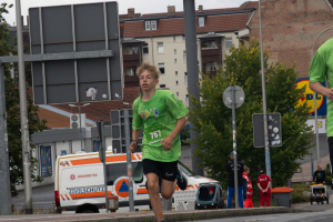 2738_DSC01320_macuti_stadtlauf