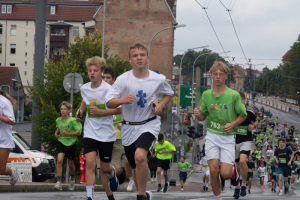 2744_DSC01365_macuti_stadtlauf