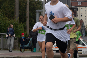 2745_DSC01366_macuti_stadtlauf