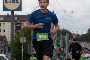 2747_DSC01369_macuti_stadtlauf