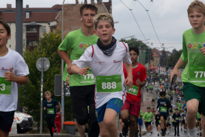 2749_DSC01378_macuti_stadtlauf