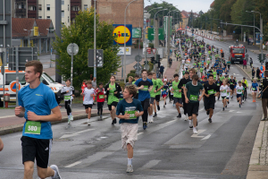 2755_DSC01402_macuti_stadtlauf